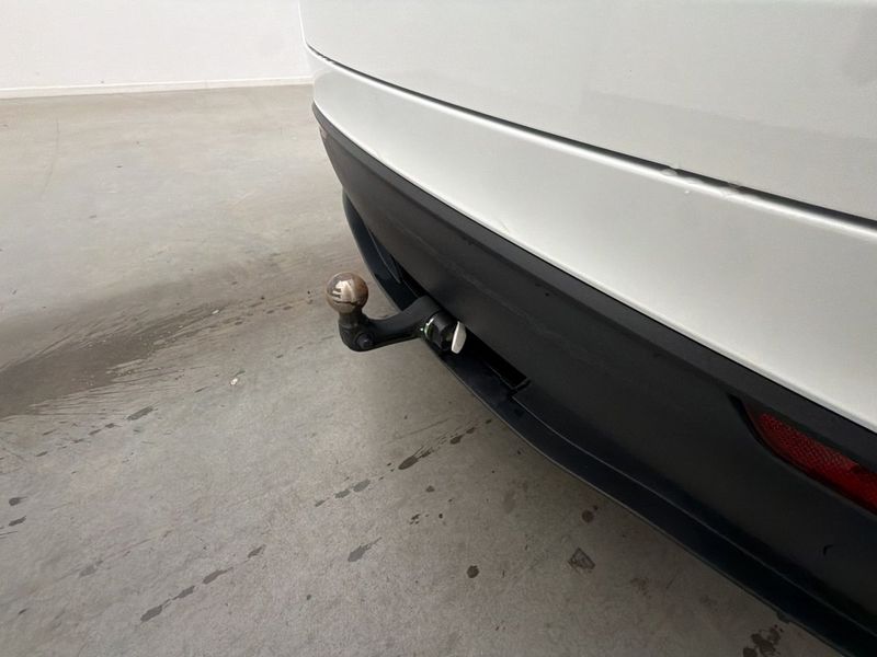 Tesla Model Y bild 12