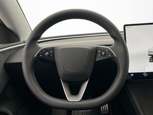 Tesla Model 3 bild 17