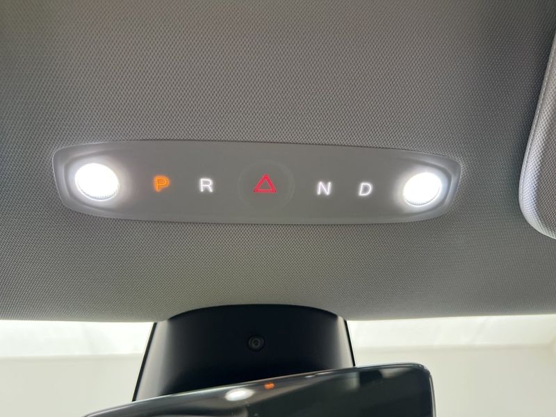 Tesla Model 3 bild 31