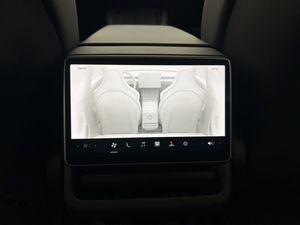 Tesla Model 3 bild 21