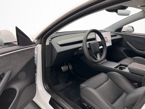 Tesla Model 3 bild 35