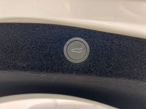 Tesla Model 3 bild 13