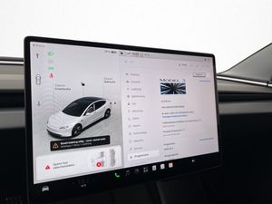 Tesla Model 3 bild 26