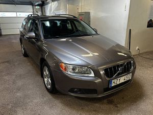 Volvo V70 bild 1