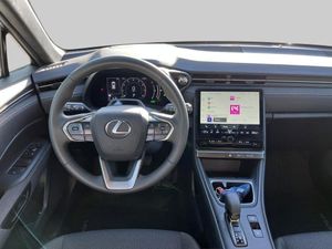 Lexus LBX bild 8