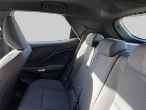 Lexus LBX bild 7