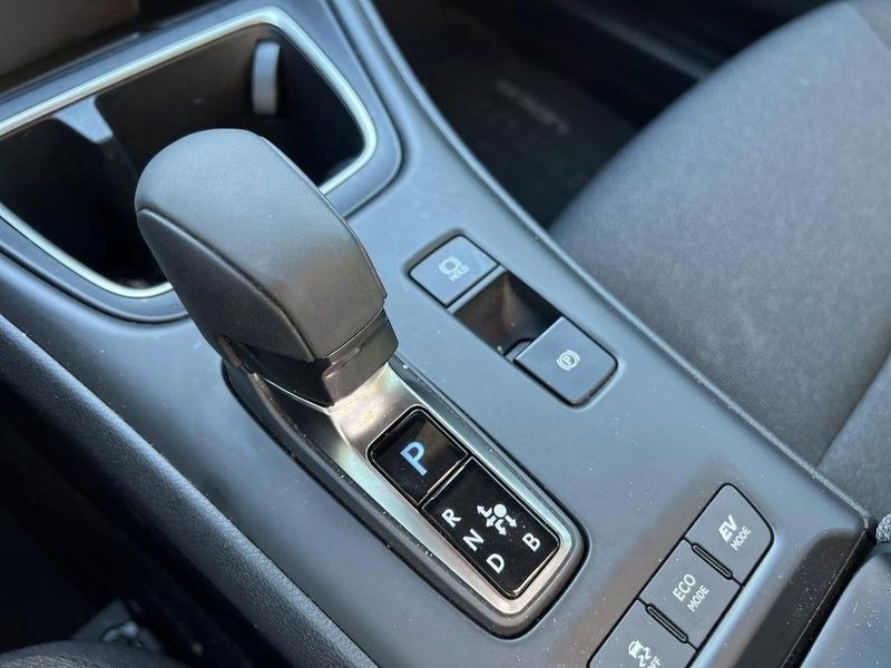 Lexus LBX bild 12