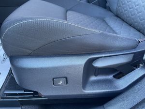 Suzuki Swace bild 13