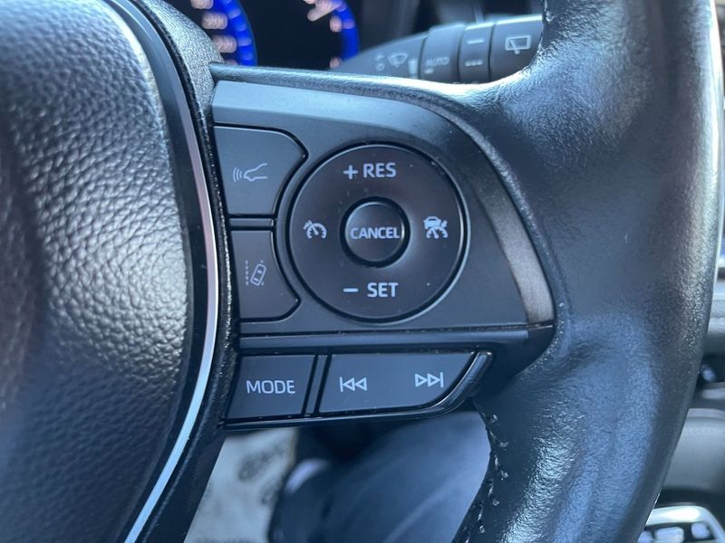 Suzuki Swace bild 21