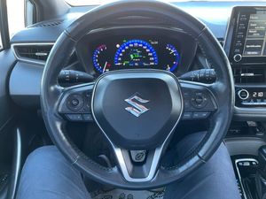 Suzuki Swace bild 18