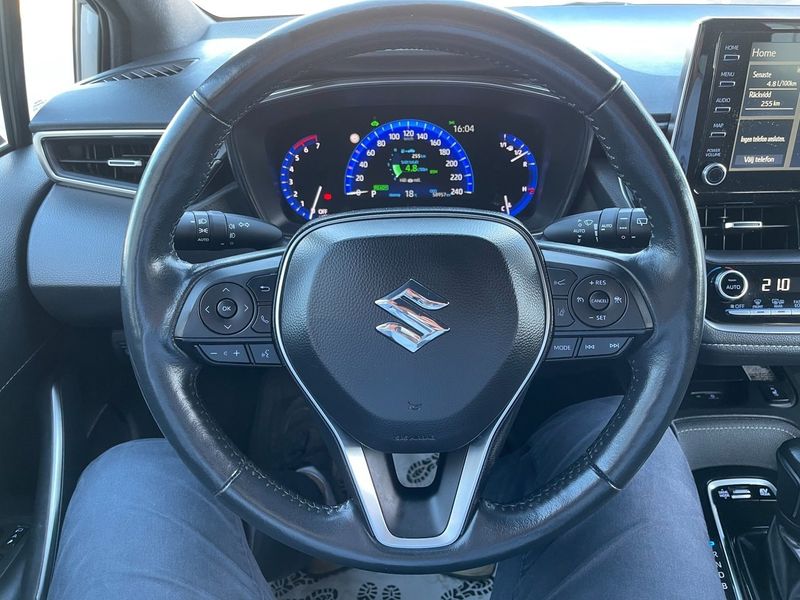 Suzuki Swace bild 18