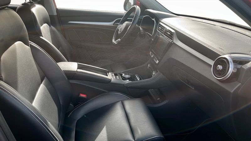 MG ZS EV bild 3