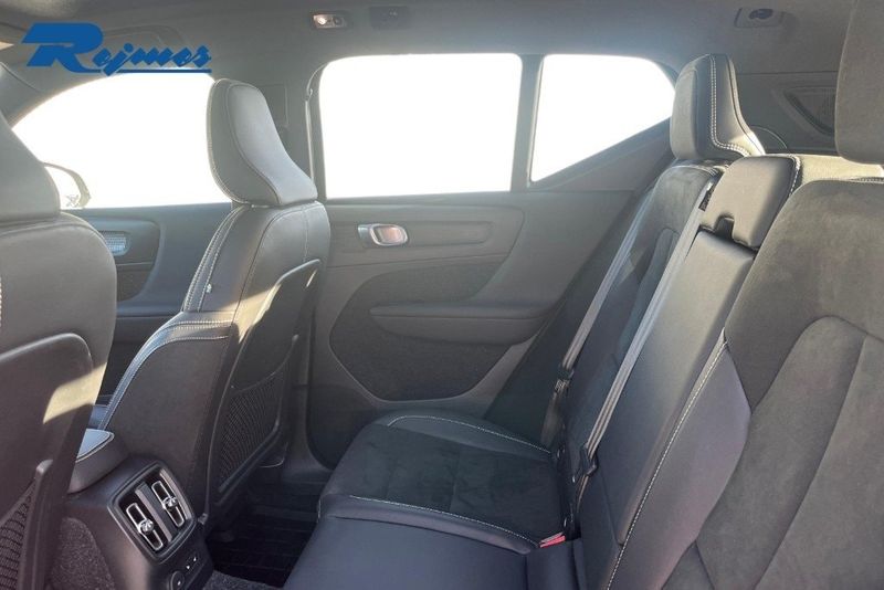 Volvo XC40 bild 15