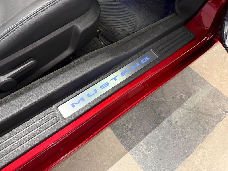 Ford Mustang bild 30