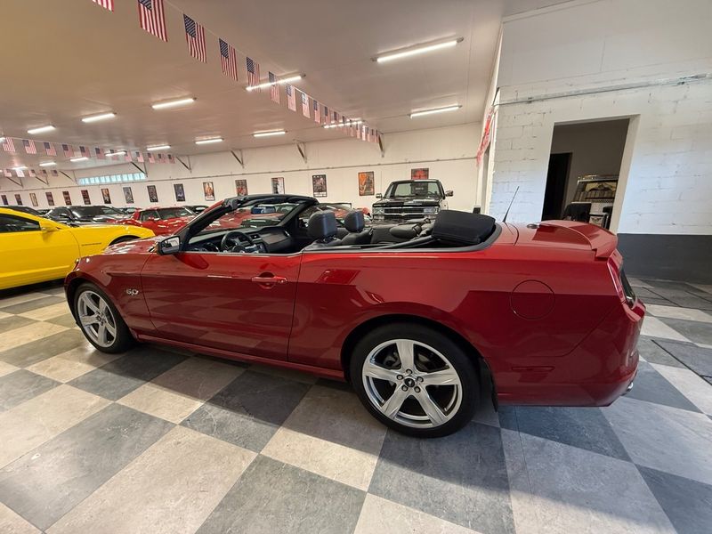 Ford Mustang bild 8