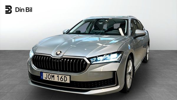 Skoda Superb Combi Selection iV DSG Drag/Backkamera - 2025