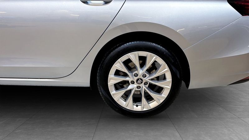Skoda Superb bild 6