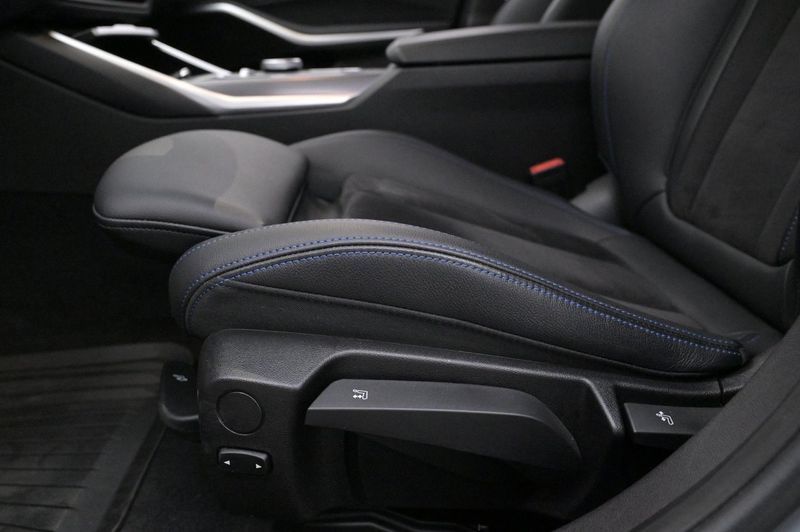 BMW 330 bild 10