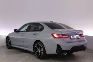BMW 330 bild 4