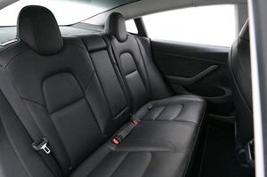 Tesla Model 3 bild 21