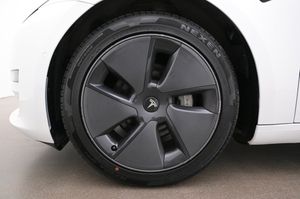 Tesla Model 3 bild 27