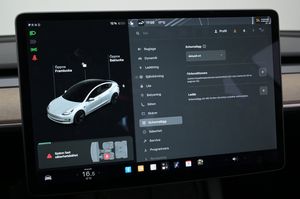 Tesla Model 3 bild 14