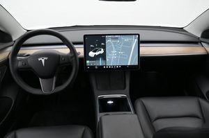 Tesla Model 3 bild 6