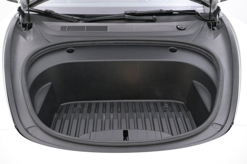 Tesla Model 3 bild 26