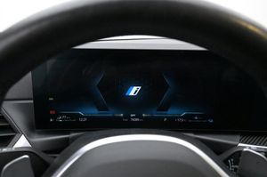 BMW 330 bild 7