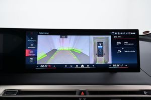 BMW iX bild 12