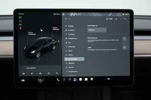 Tesla Model Y bild 12