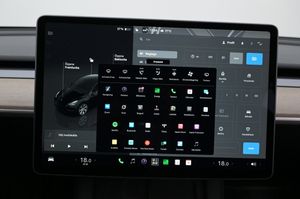 Tesla Model Y bild 18