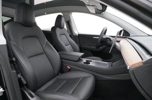Tesla Model Y bild 10