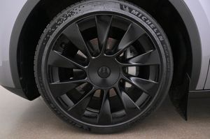 Tesla Model Y bild 27