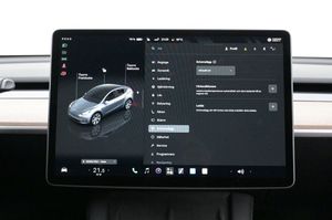 Tesla Model Y bild 16