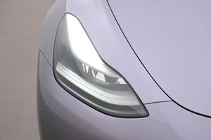 Tesla Model Y bild 26