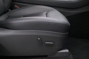 Tesla Model Y bild 13