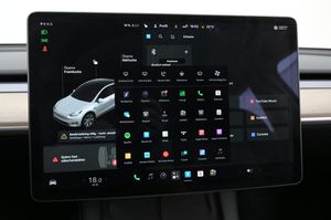 Tesla Model Y bild 21