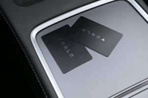 Tesla Model Y bild 23