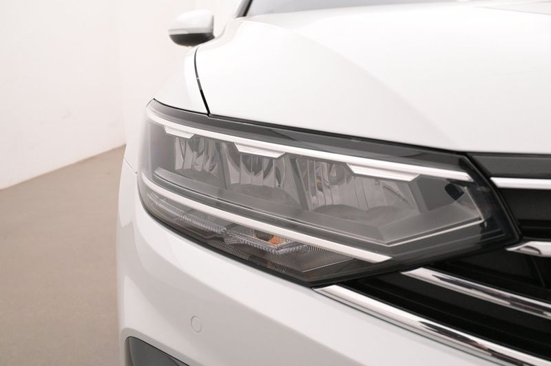 Volkswagen Passat bild 26