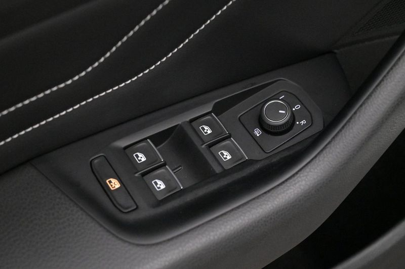 Volkswagen Passat bild 10