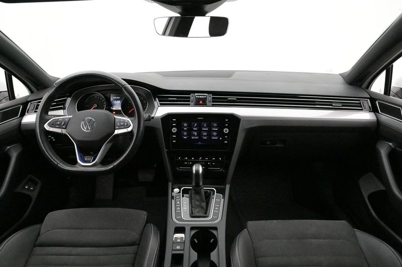 Volkswagen Passat bild 6