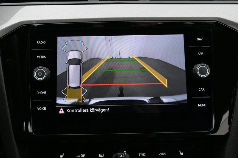 Volkswagen Passat bild 14