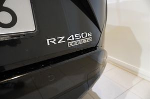 Lexus RZ bild 7