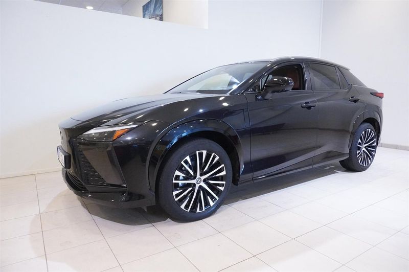 Lexus RZ bild 3