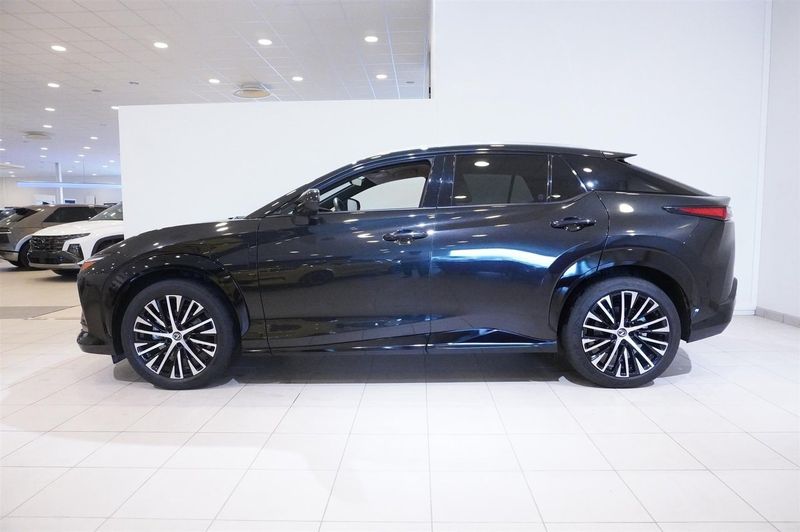 Lexus RZ bild 4