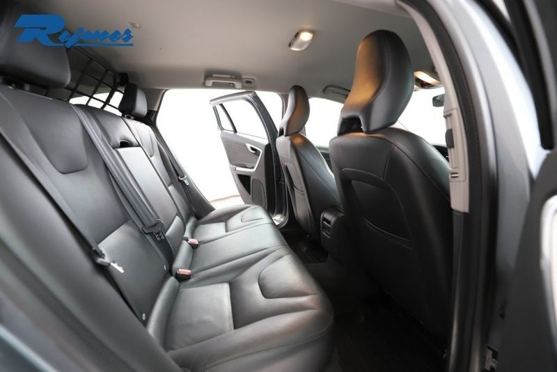 Volvo V60 bild 8