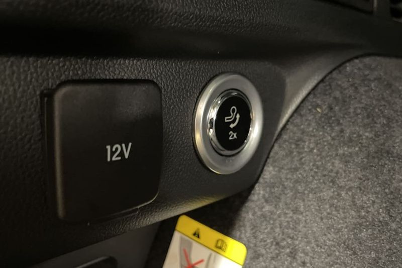 Ford Kuga bild 9