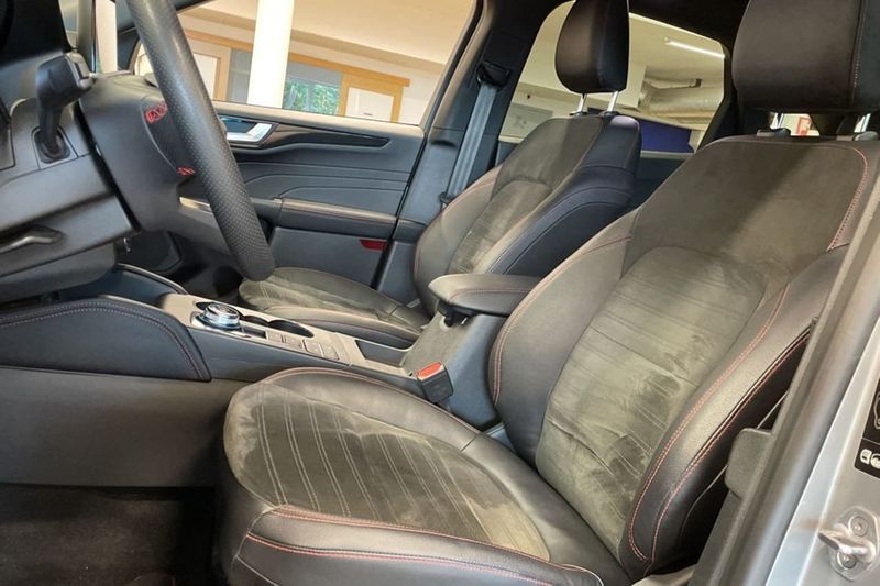 Ford Kuga bild 12
