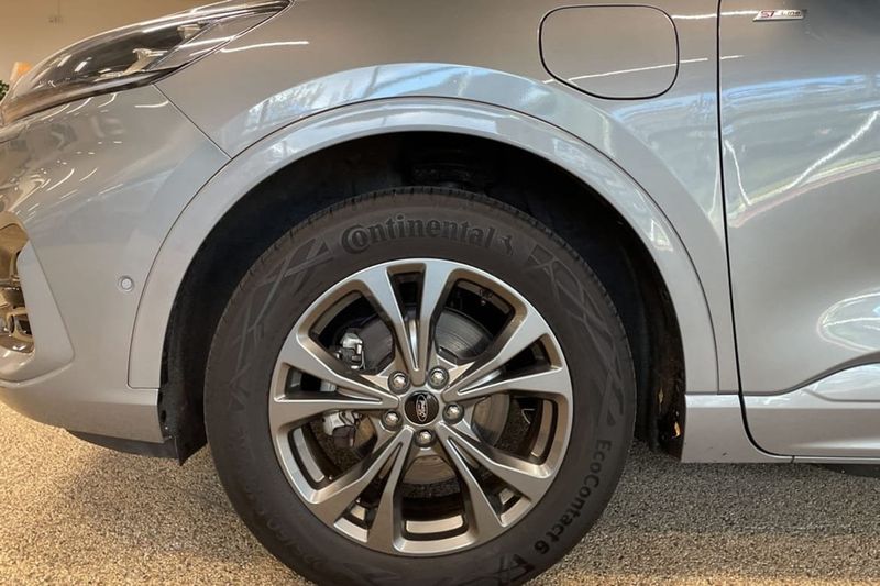 Ford Kuga bild 5